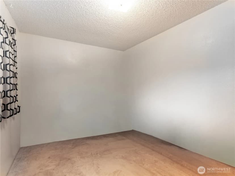 Property photo for 5 Delaware Avenue, Rock Island photo 21