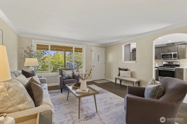Property photo for 22620 1st Place W, Bothell photo 4
