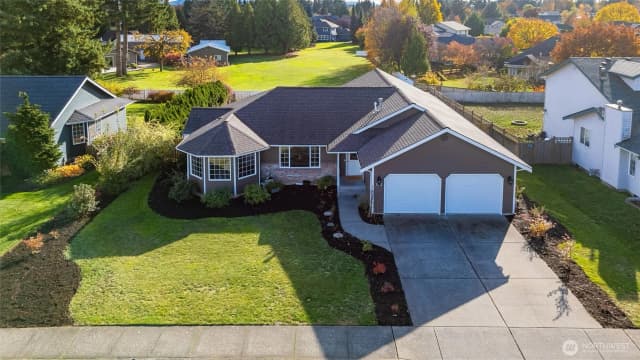 Property photo for 1172 Edgewater Lane, Lynden