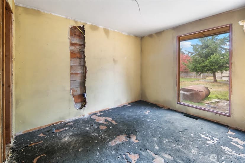 Property photo for 7709 29th Street W, University Place photo 14