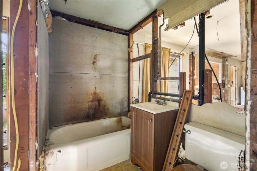 Property photo for 7709 29th Street W, University Place photo 15