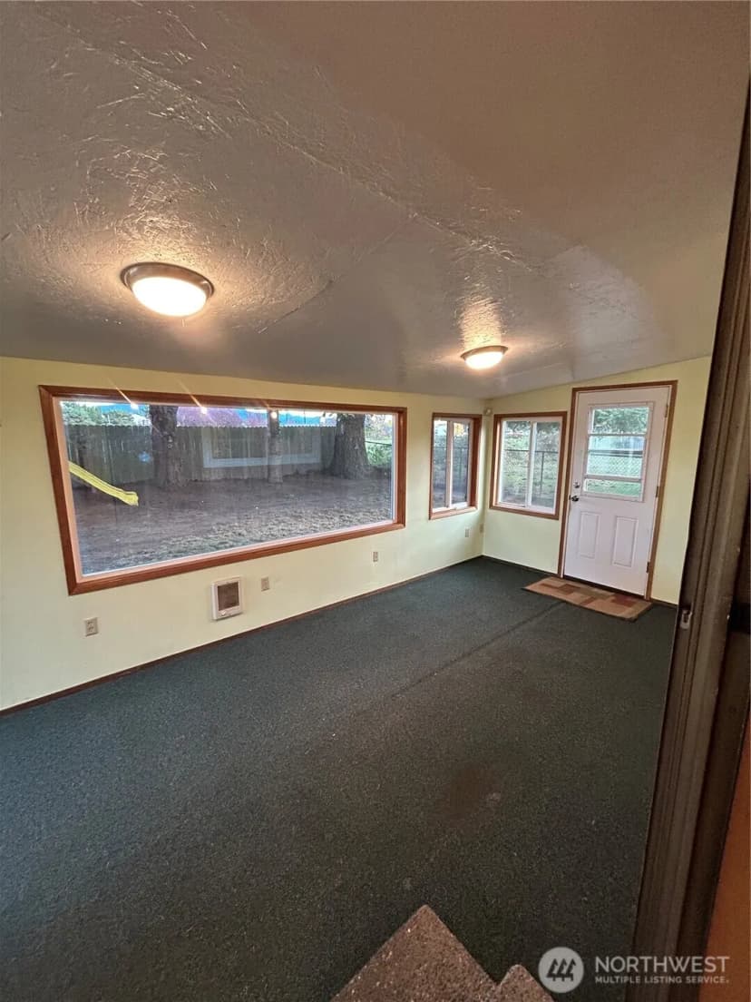 Property photo for 708 Quinnat Drive, Burlington photo 16