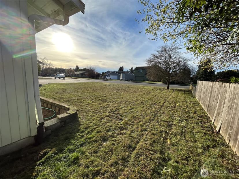 Property photo for 708 Quinnat Drive, Burlington photo 33