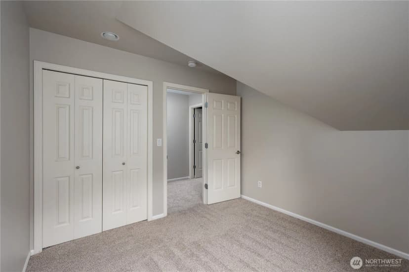 Property photo for 9702 S 230th Place, Kent photo 27