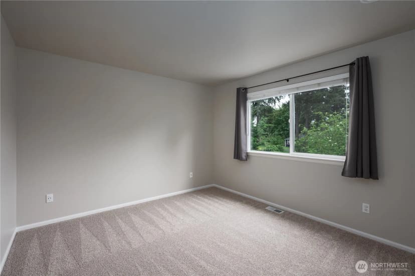 Property photo for 9702 S 230th Place, Kent photo 21