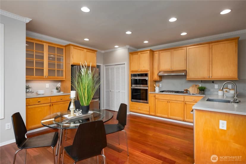 Property photo for 9702 S 230th Place, Kent photo 10