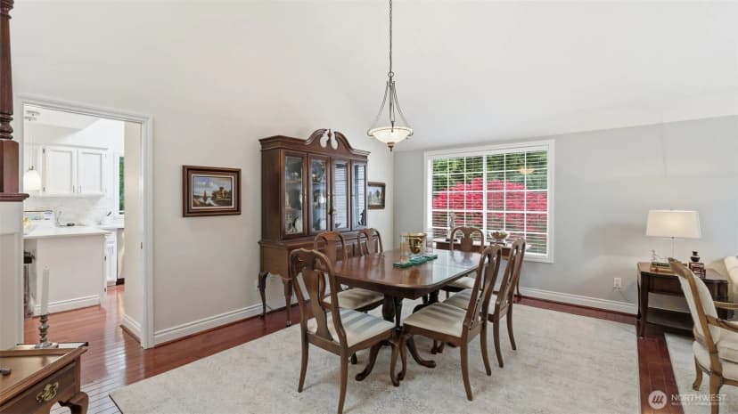 Property photo for 4352 243rd Avenue Se, Sammamish photo 11
