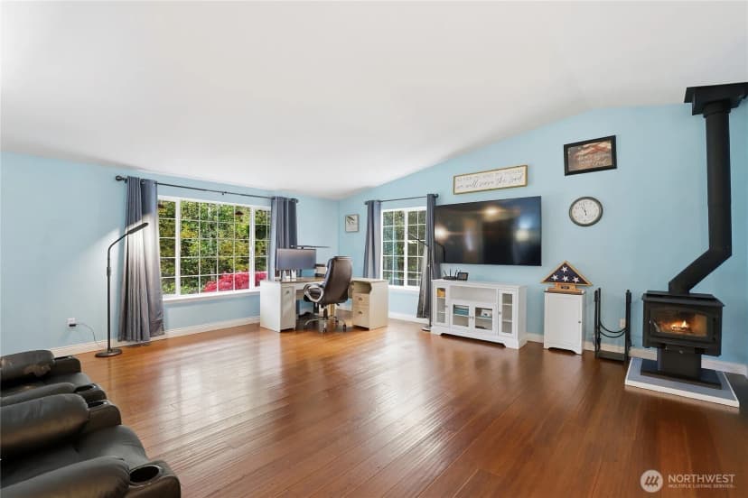 Property photo for 463 Meadowood Drive W, Seabeck photo 3