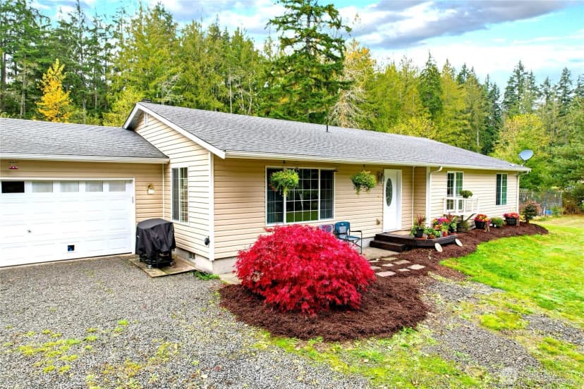 Property photo for 463 Meadowood Drive W, Seabeck