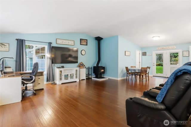 Property photo for 463 Meadowood Drive W, Seabeck photo 2