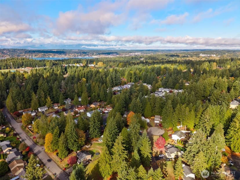Property photo for 7237 Harvard Court Nw, Bremerton photo 3