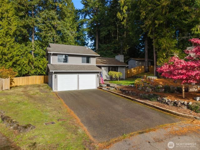 Property photo for 7237 Harvard Court Nw, Bremerton photo 2