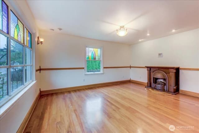 Property photo for 1313 Washington Street, Sumner photo 3