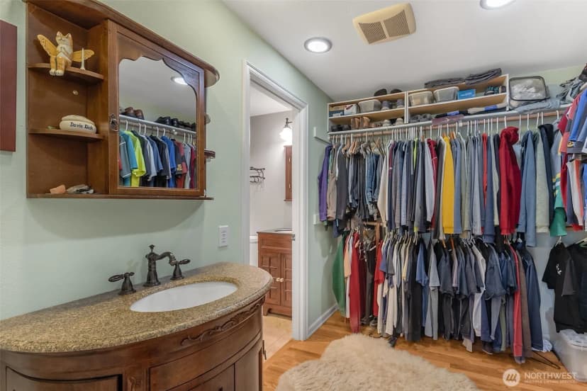 Property photo for 6524 Ne 171st Place, Kenmore photo 30