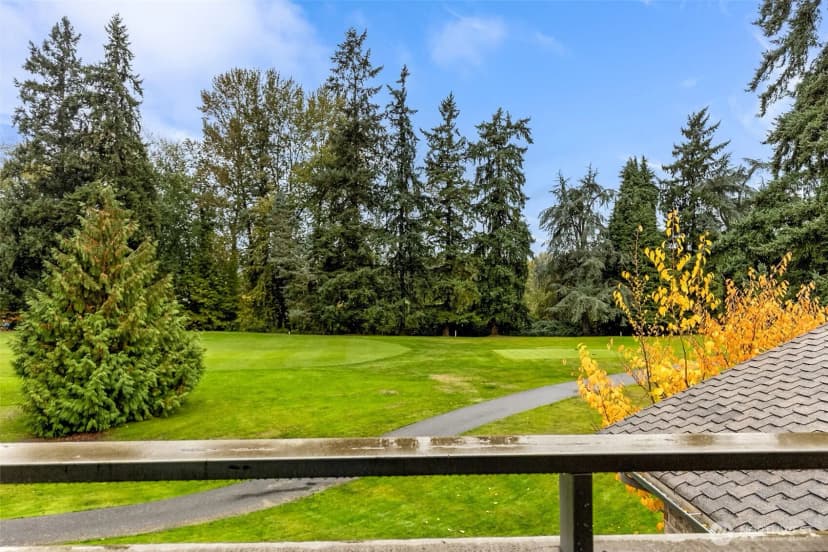 Property photo for 6524 Ne 171st Place, Kenmore photo 32