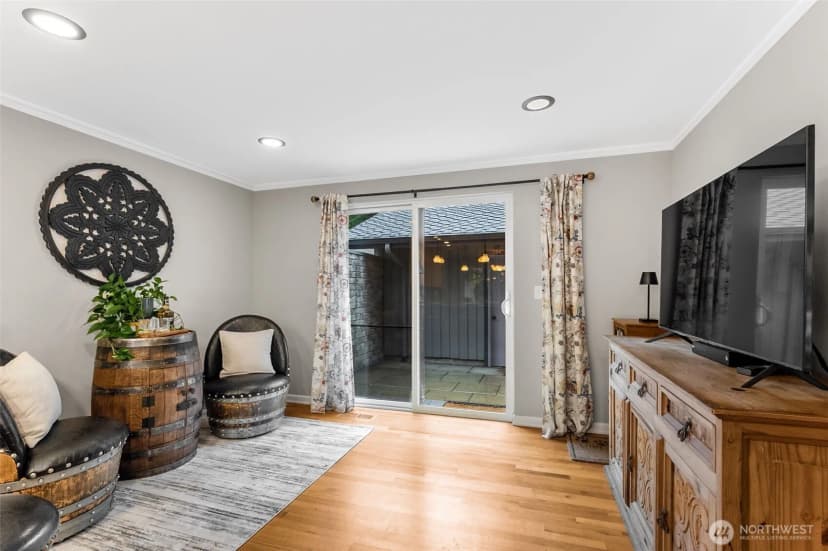 Property photo for 6524 Ne 171st Place, Kenmore photo 19