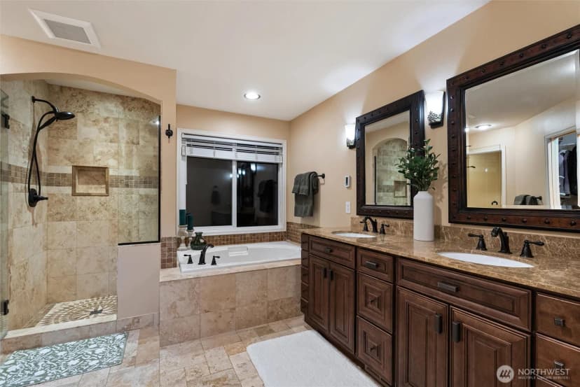 Property photo for 15730 Manion Way Ne, Duvall photo 22