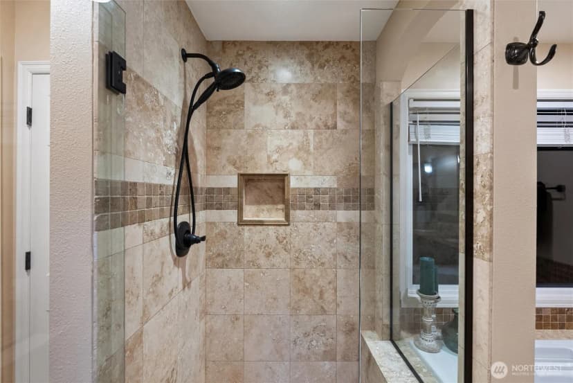 Property photo for 15730 Manion Way Ne, Duvall photo 24