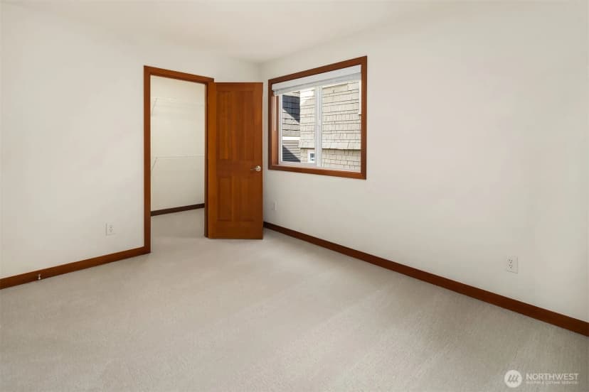 Property photo for 1915 9th Avenue W, Seattle photo 22