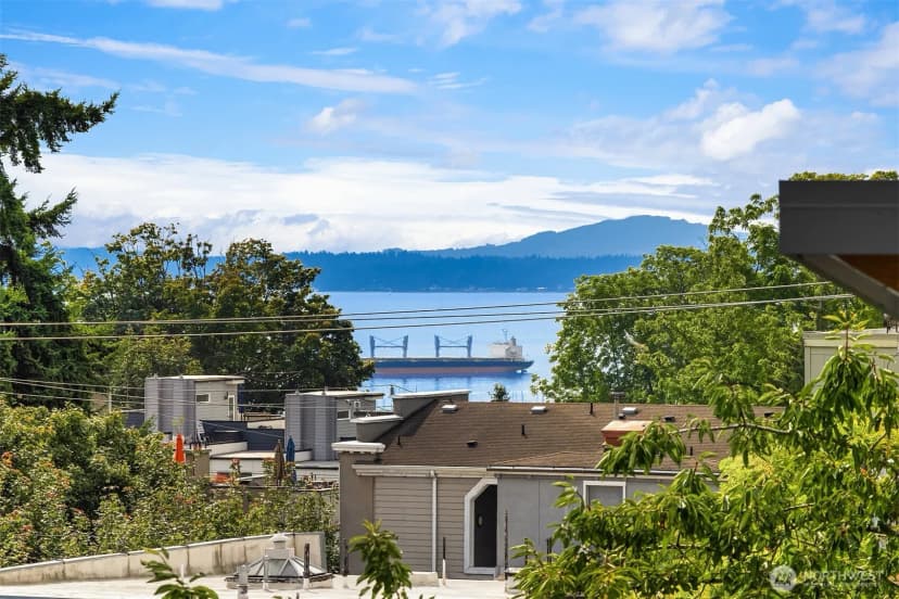 Property photo for 1915 9th Avenue W, Seattle
