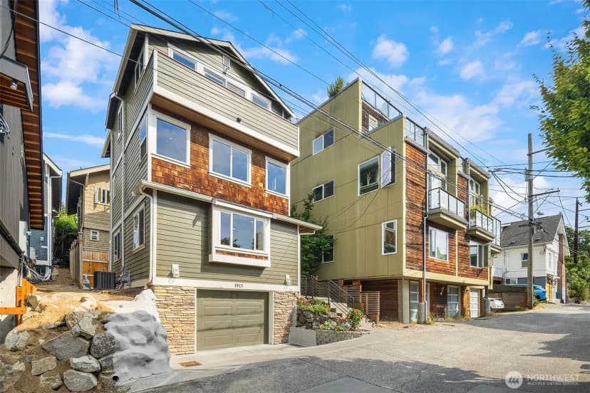 Property photo for 1915 9th Avenue W, Seattle photo 31