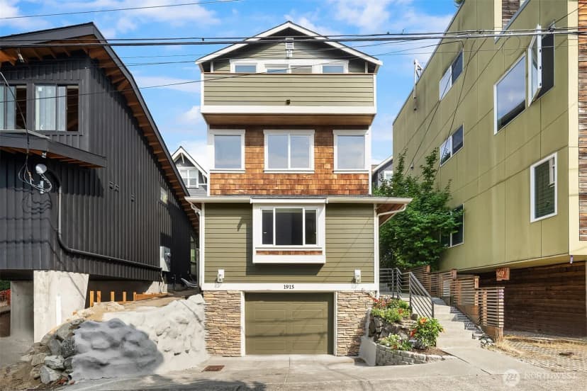 Property photo for 1915 9th Avenue W, Seattle photo 30