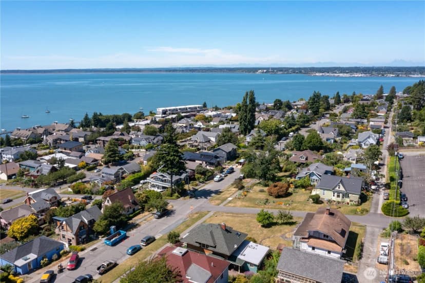 Property photo for 917 13th Street, Bellingham photo 39