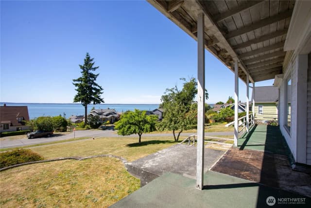 Property photo for 917 13th Street, Bellingham photo 5
