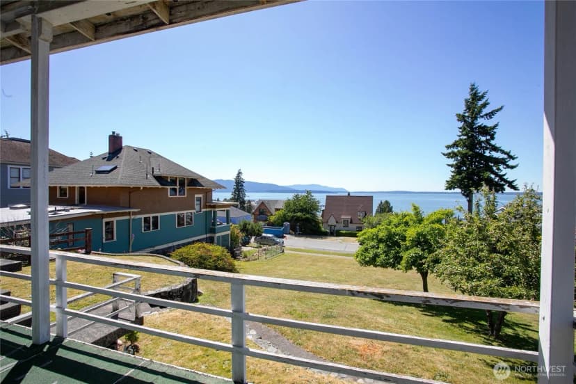 Property photo for 917 13th Street, Bellingham photo 6