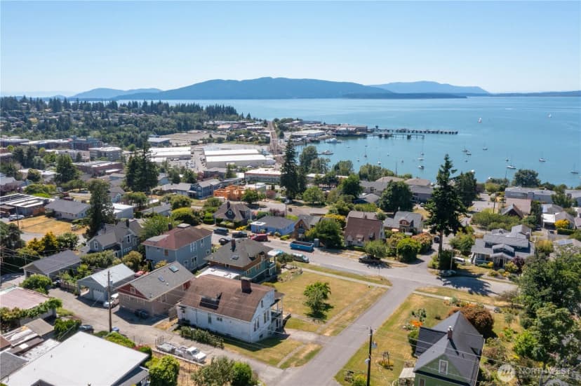 Property photo for 917 13th Street, Bellingham photo 35