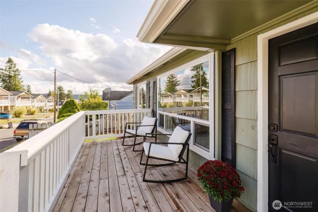 Property photo for 1139 Pitt Avenue, Bremerton photo 2