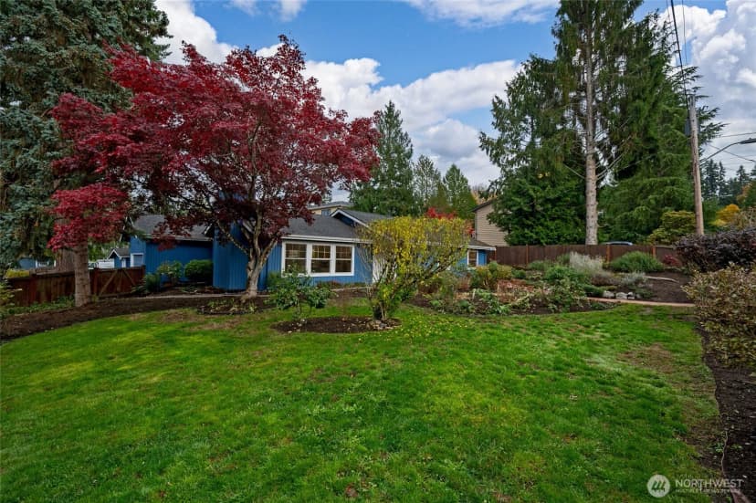 Property photo for 15970 82nd Place Ne, Kenmore photo 3