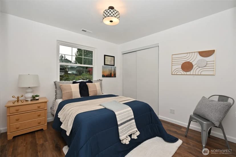 Property photo for 15970 82nd Place Ne, Kenmore photo 12