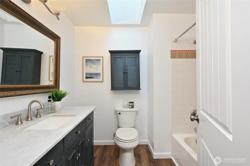 Property photo for 15970 82nd Place Ne, Kenmore photo 13