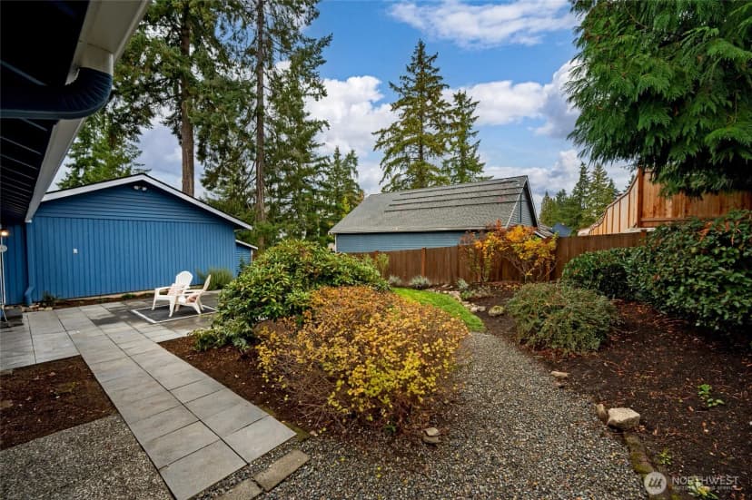 Property photo for 15970 82nd Place Ne, Kenmore photo 15