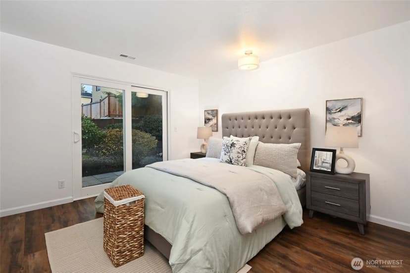 Property photo for 15970 82nd Place Ne, Kenmore photo 10