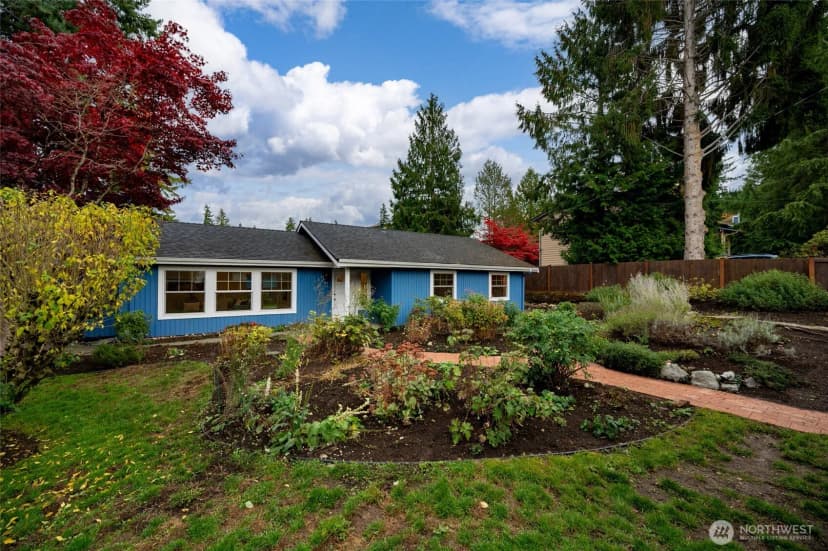 Property photo for 15970 82nd Place Ne, Kenmore photo 2