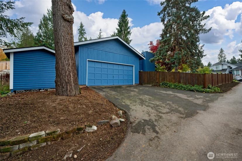 Property photo for 15970 82nd Place Ne, Kenmore photo 17