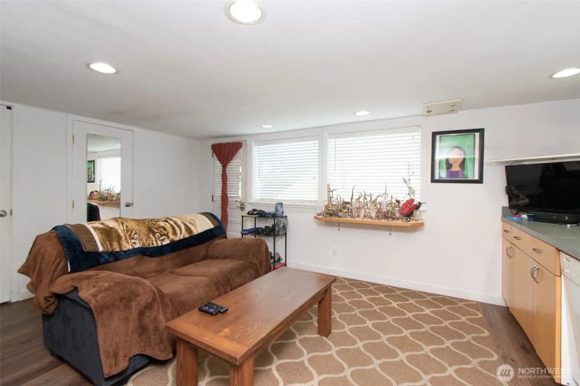 Property photo for 631 Park Avenue, Port Angeles photo 30