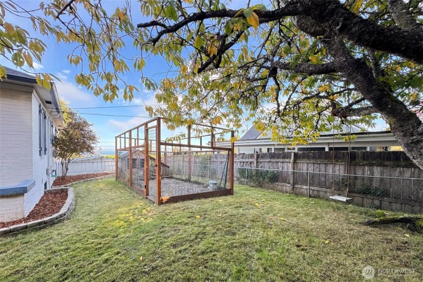 Property photo for 631 Park Avenue, Port Angeles photo 35