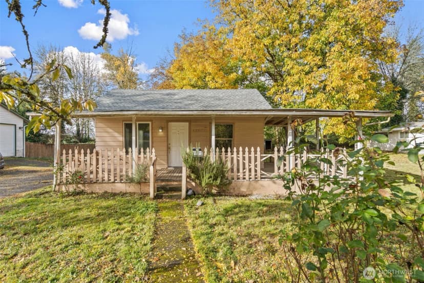 Property photo for 623 Jefferson Street, Centralia