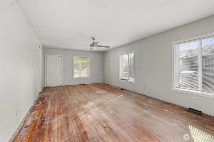 Property photo for 623 Jefferson Street, Centralia photo 7