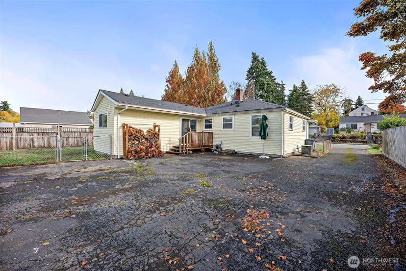 Property photo for 3221 Solie Avenue, Bremerton photo 15