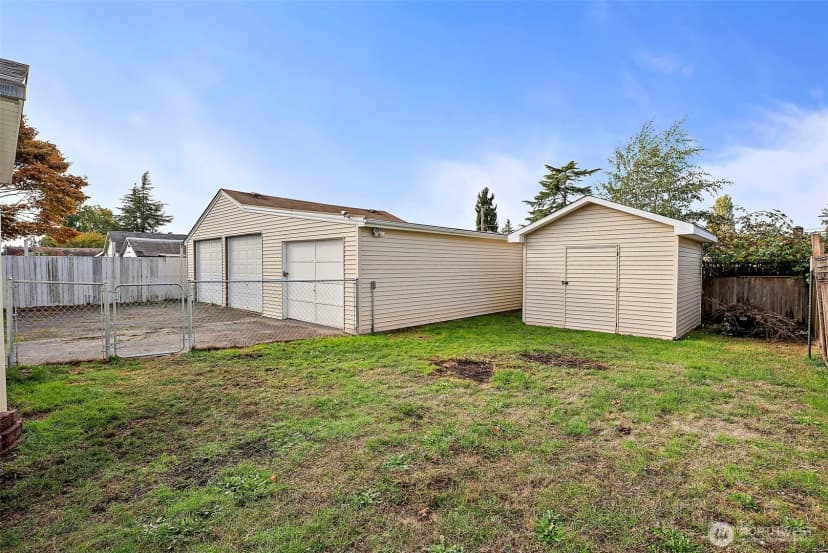 Property photo for 3221 Solie Avenue, Bremerton photo 17