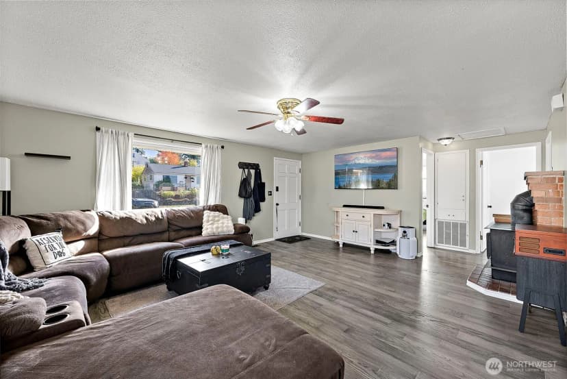 Property photo for 3221 Solie Avenue, Bremerton photo 6