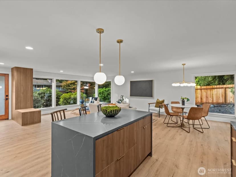 Property photo for 19104 17th Avenue Nw, Shoreline photo 11