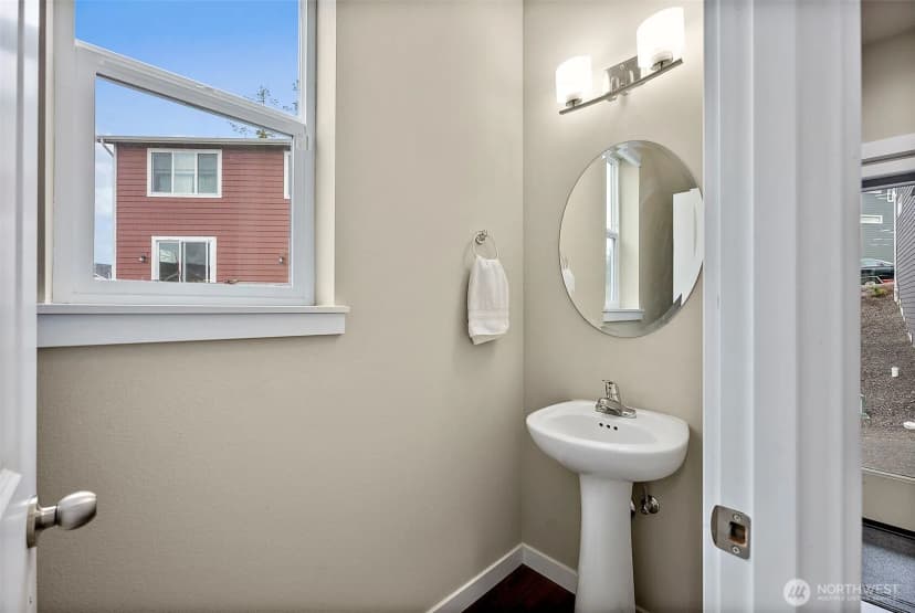Property photo for 2585 Filbert Avenue, Bremerton photo 13
