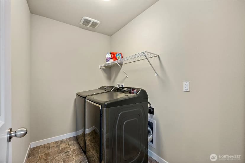 Property photo for 2585 Filbert Avenue, Bremerton photo 27