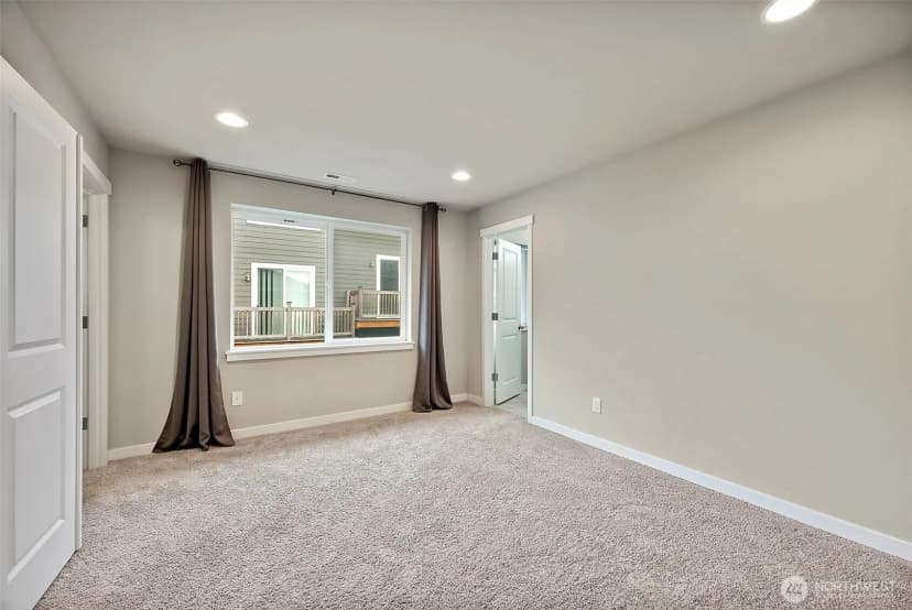 Property photo for 2585 Filbert Avenue, Bremerton photo 14