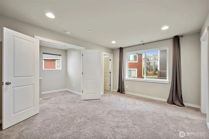 Property photo for 2585 Filbert Avenue, Bremerton photo 15